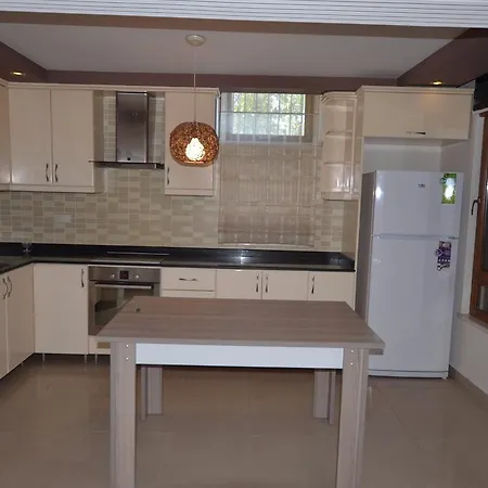 Villa Bektas 3 *